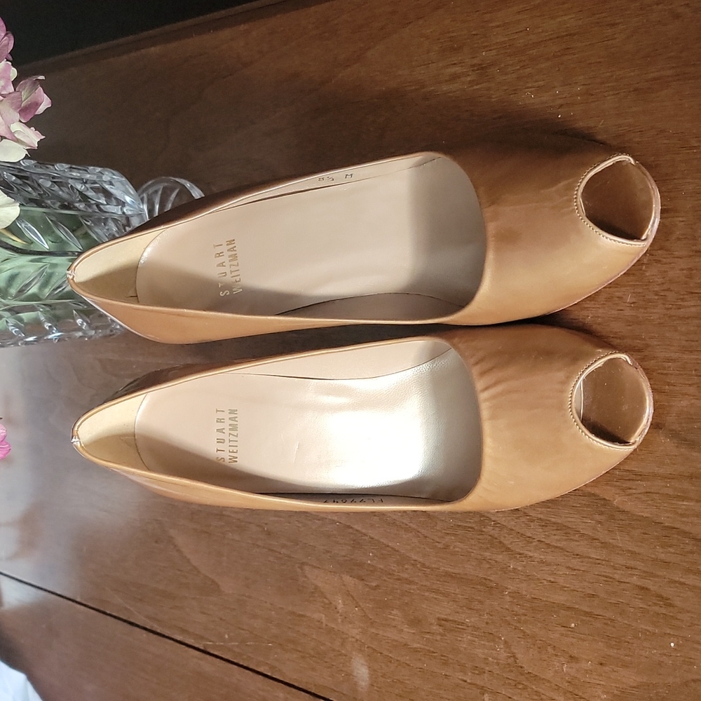 Shoes - Picture 6 of 11
